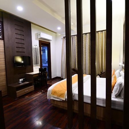 Hotel Jataka Inn Бодх-Гая Екстер'єр фото