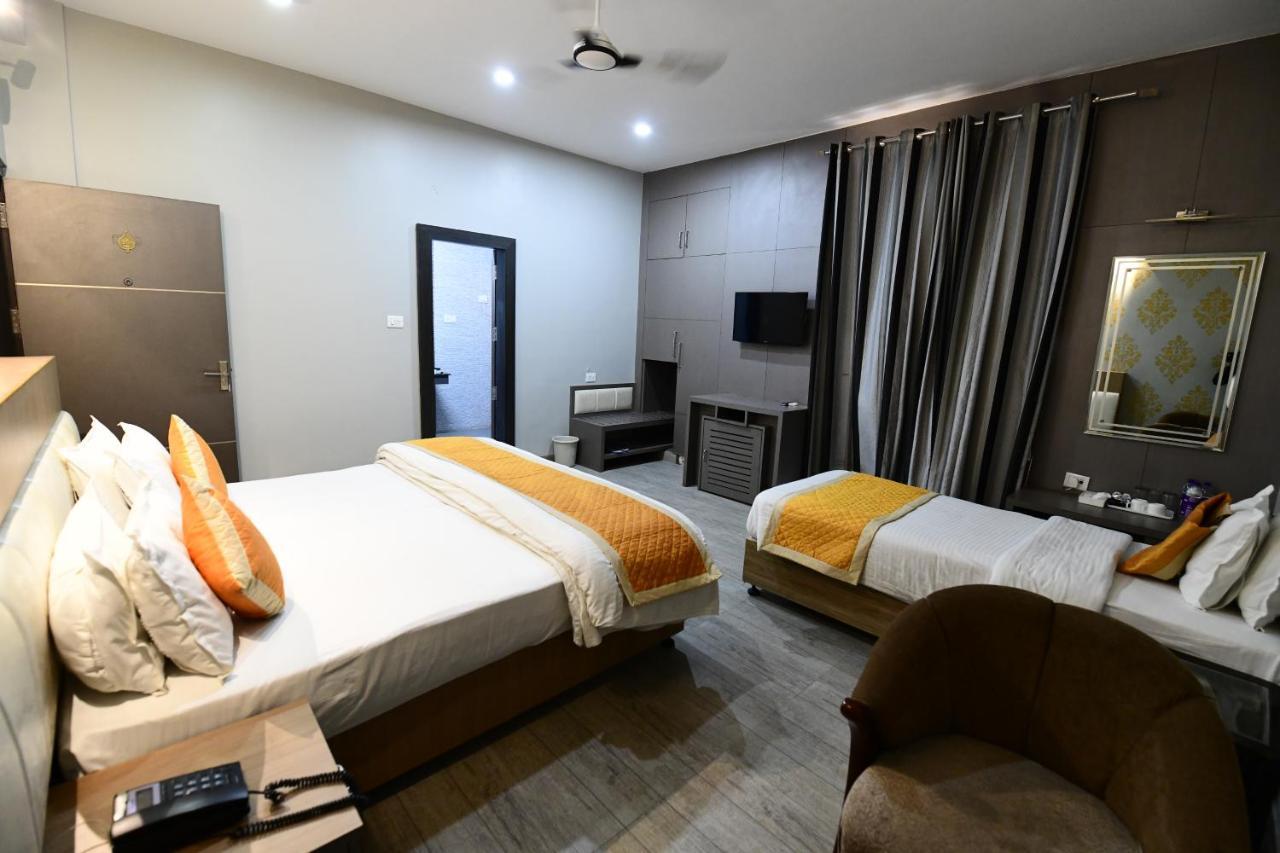 Hotel Jataka Inn Бодх-Гая Екстер'єр фото
