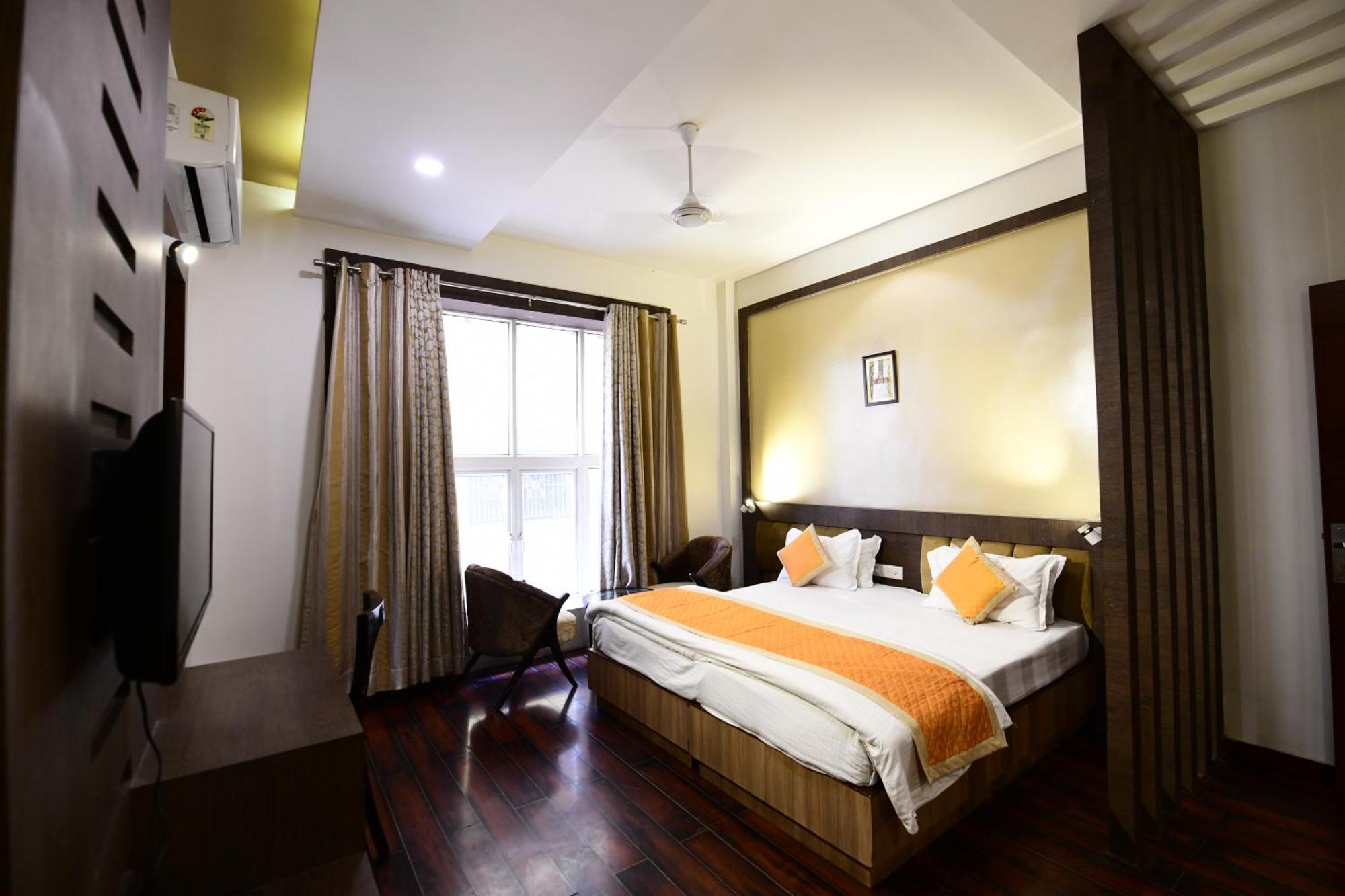 Hotel Jataka Inn Бодх-Гая Екстер'єр фото