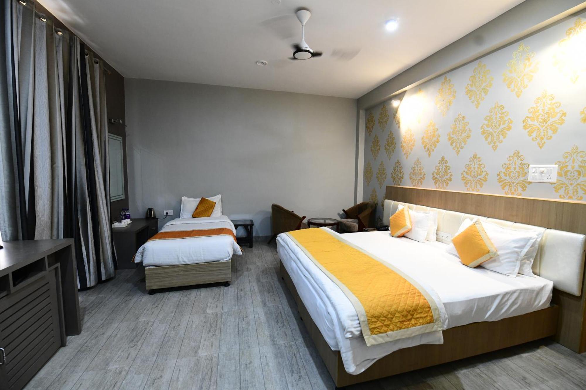 Hotel Jataka Inn Бодх-Гая Екстер'єр фото